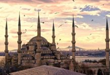 Vista su Istanbul dal Corno d'Oro
