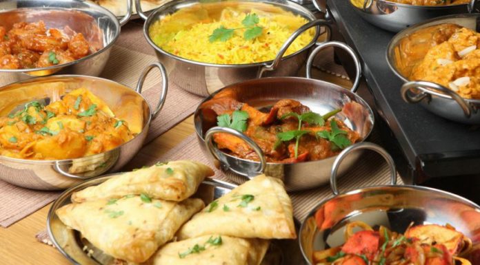 Pranzo al cantiere – seconda parte –. -tavola-multietnica-cibi