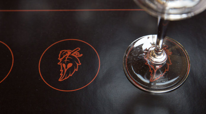 Mezenties e Capovilla, la distilleria nel Lazio che sa di Mitteleuropa Mezenties simbolo