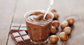 Nutella fatta in casa, deliziosa crema spalmabile e senza olio di palma.