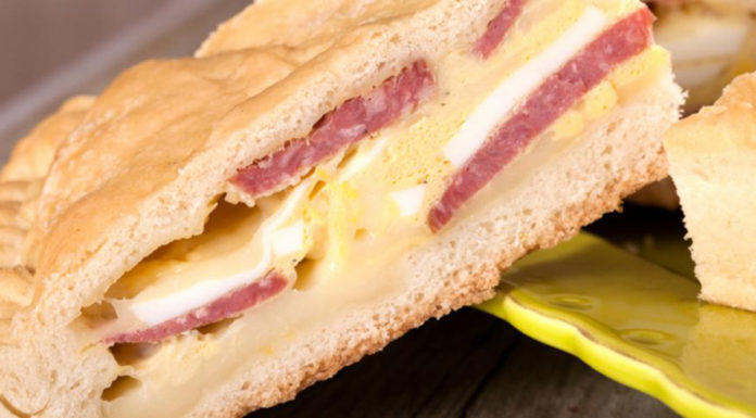 Torta salata lucana, la pizza di pasqua della Basilicata. Pizza rustica lucana