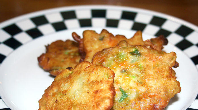 Frittelle di fiori di zucca e zucchine