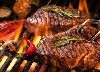 I segreti per una cottura perfetta della carne sulla griglia