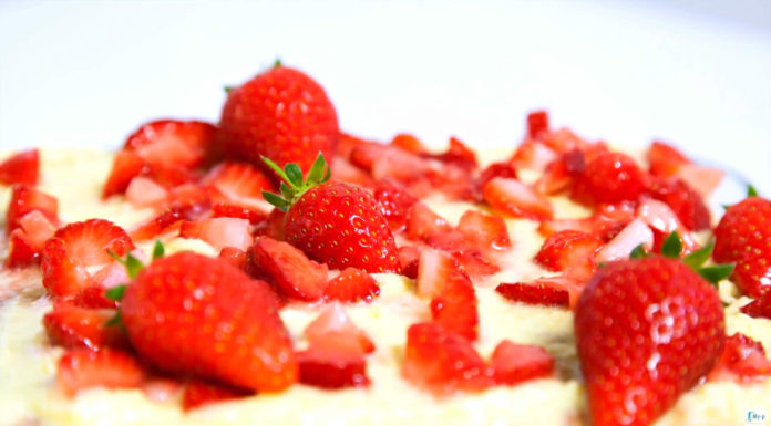 Nuova variante del tiramisù con le fragole Nuova variante del tiramisù con le fragole