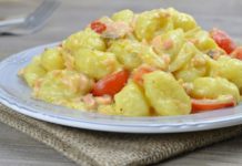 Gnocchi fatti in casa alla crema di salmone