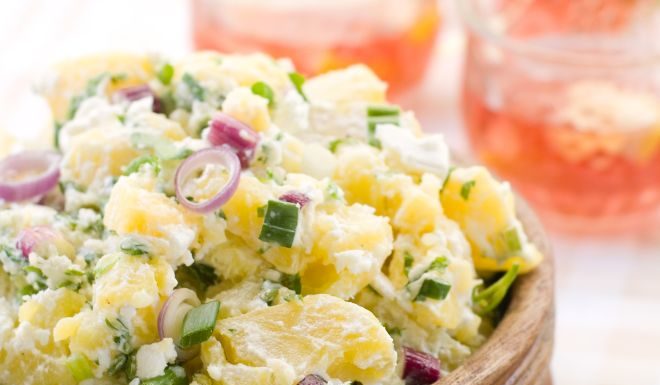 Insalata variopinta di patate