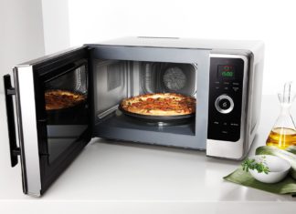 Il forno a microonde è comodo o pericoloso? Scopri i pro e i contro