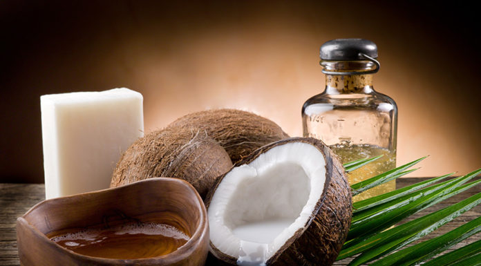 Olio di cocco: scopri le straordinarie proprietà e gli usi Scopri le straordinarie proprietà e gli usi dell'olio di cocco