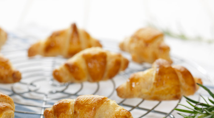 mini croissant salati
