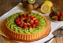 Fai il pieno di Vitamina C con una squisita crostata di kiwi