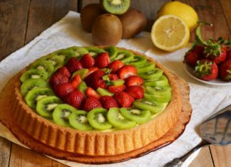 Fai il pieno di Vitamina C con una squisita crostata di kiwi