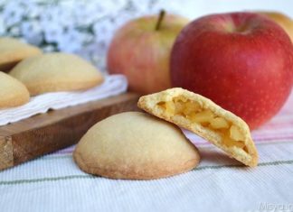 pasticcini con cuore di mela
