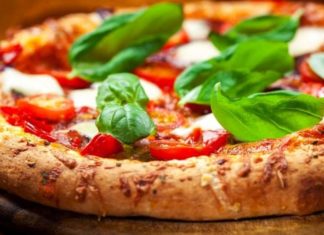 La pizza napoletana diventa Patrimonio dell'Umanità, un orgoglio per il nostro Paese!