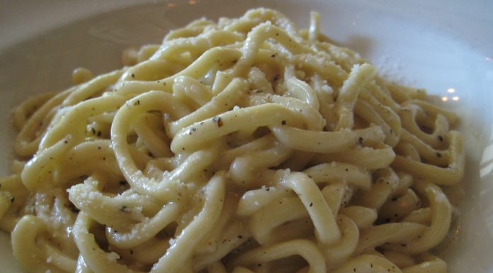 Tonnarelli cacio e pepe
