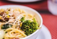 Pasta broccoli e salsiccia