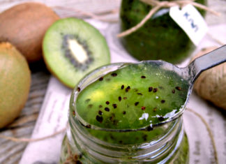 marmellata mele e kiwi