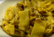 Pappardelle al ragù di cinghiale preparate