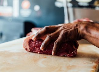 Vuoi l’idea giusta per preparare il manzo? Ecco la nostra proposta: manzo alla Stroganoff Manzo alla Stroganoff