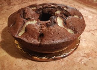 Ciambellone cioccolato e ananas