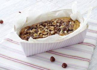 Torta di noci e datteri