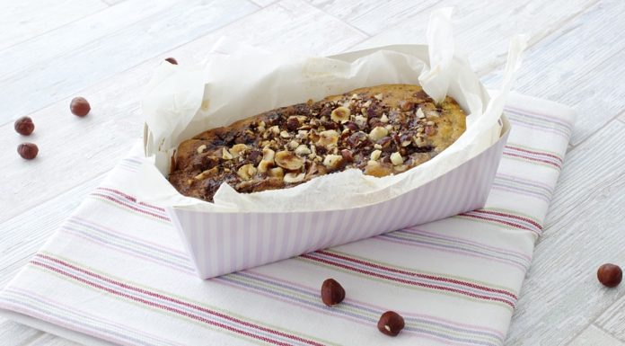 Torta di noci e datteri