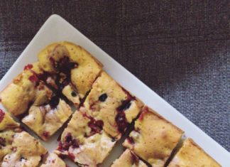 Blondies ai frutti rossi