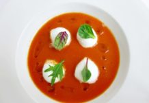 gazpacho di mozzarella di bufala