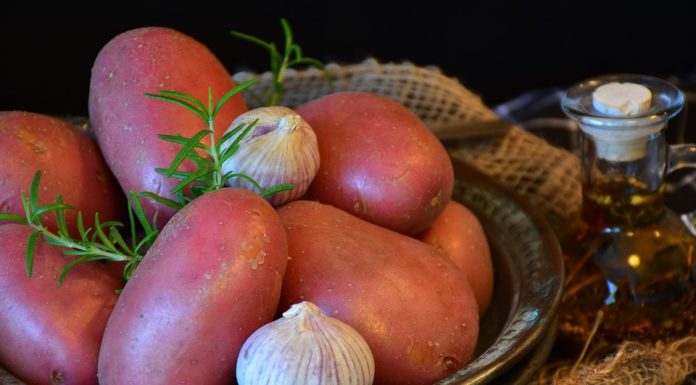 patate rosse al forno con pancetta