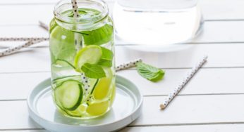 Acqua aromatizzata al cetriolo e menta fresca, dissetante e rinfrescante
