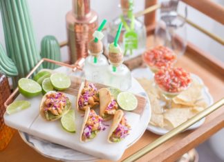 Tacos fatti in casa per un aperitivo sostanzioso e caliente! tacos fatti in casa