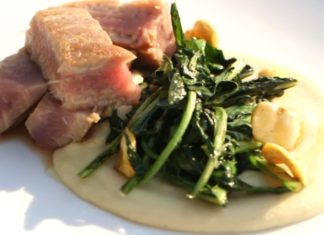 Fave secche e cicoria con filetto di tonno rosso fave secche e cicoria