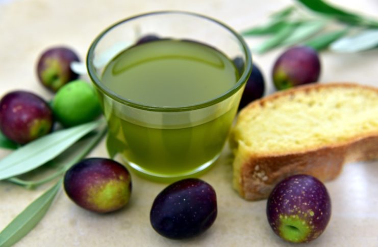 Olio di oliva estratto a freddo